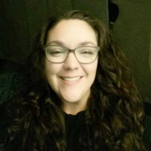 Meet your Posher, Mandy - Picture 1 of 1